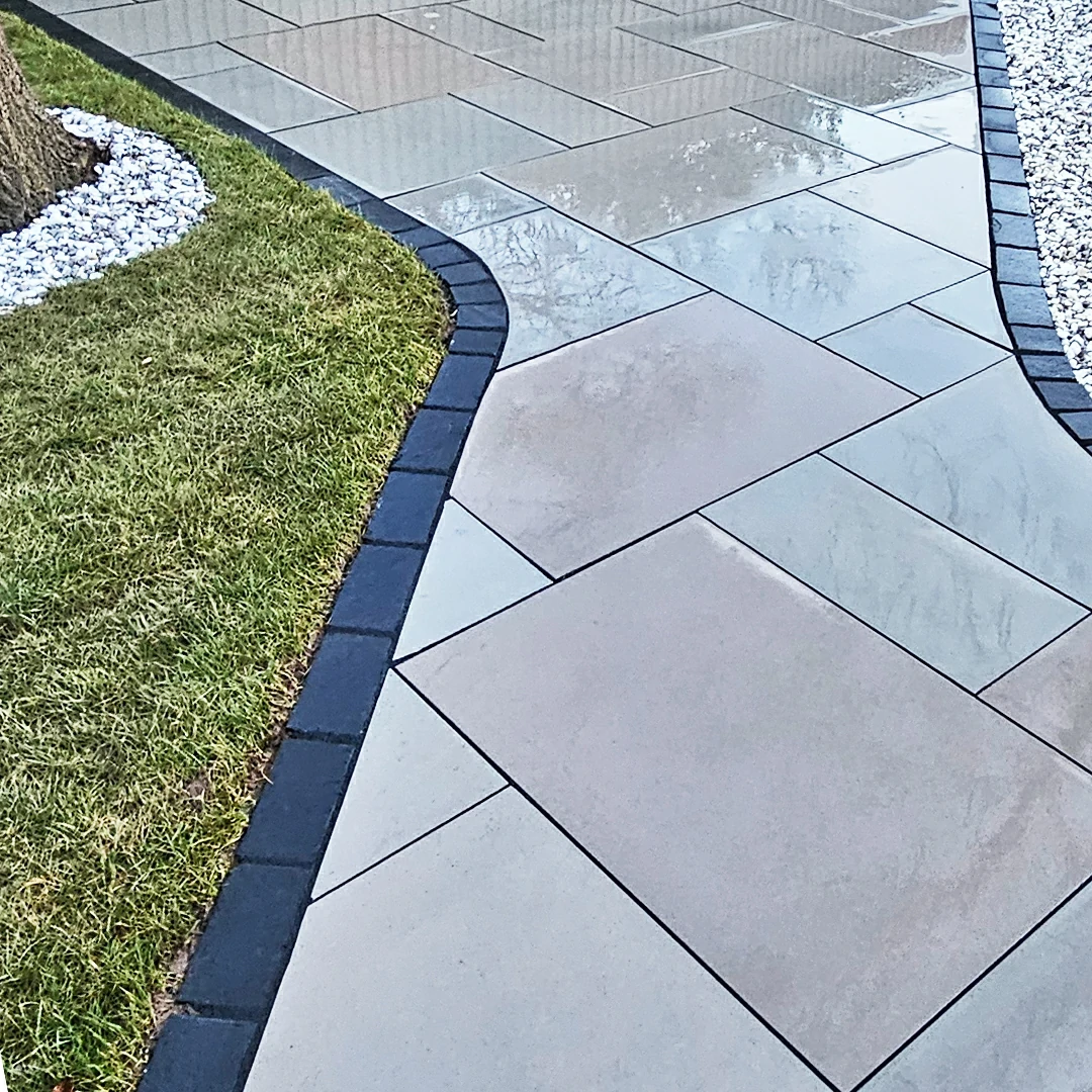 Kandla Grey Indian Sandstone Paving Slabs - Sawn &amp; Honed - Patio Kit - 20mm